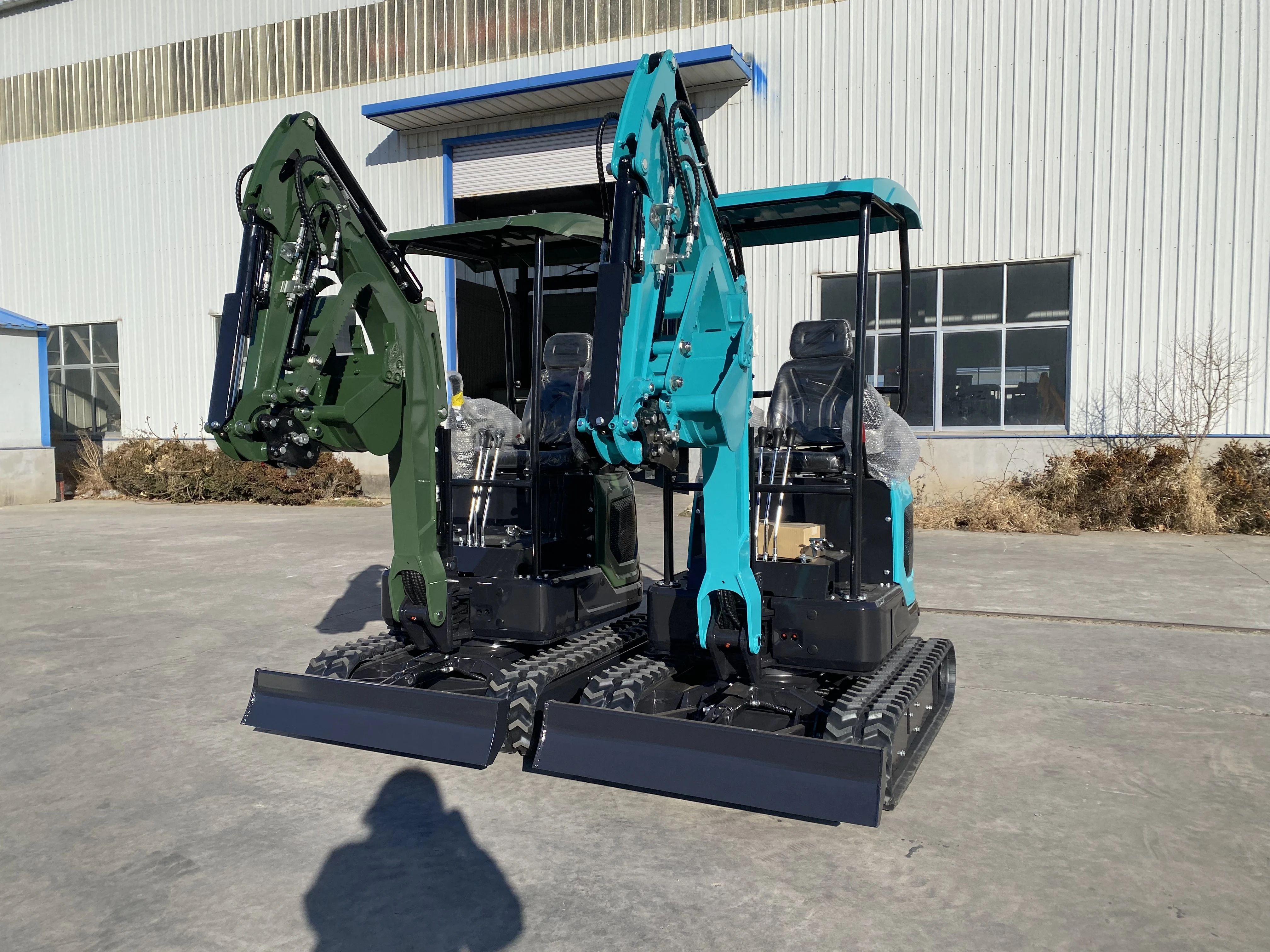 Minibagger 1,8 Tonnen, neuer Kettenbagger 1 Tonne, 2-Tonnen-Baggermotor für landwirtschaftliche Nutzung, 60 % Rabatt.