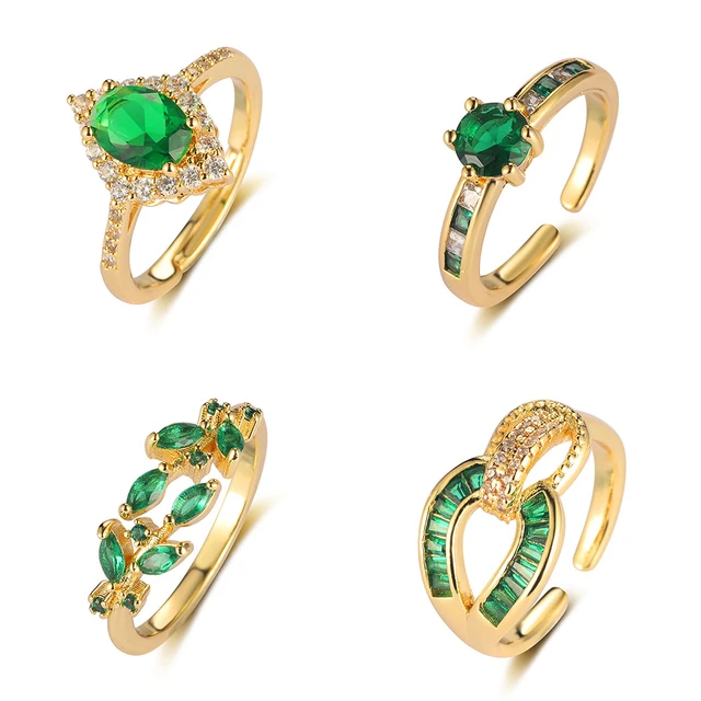 Verdant Emerald and Gold Finger Ring