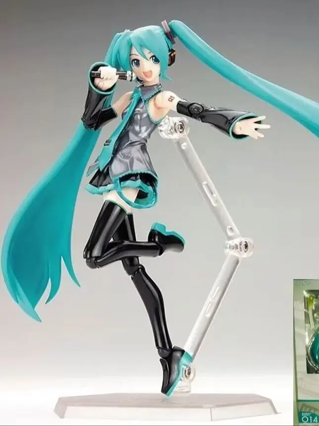 Sf8349a95a5704a10a80aa55fd5b0e999B - Hatsune Miku Figure