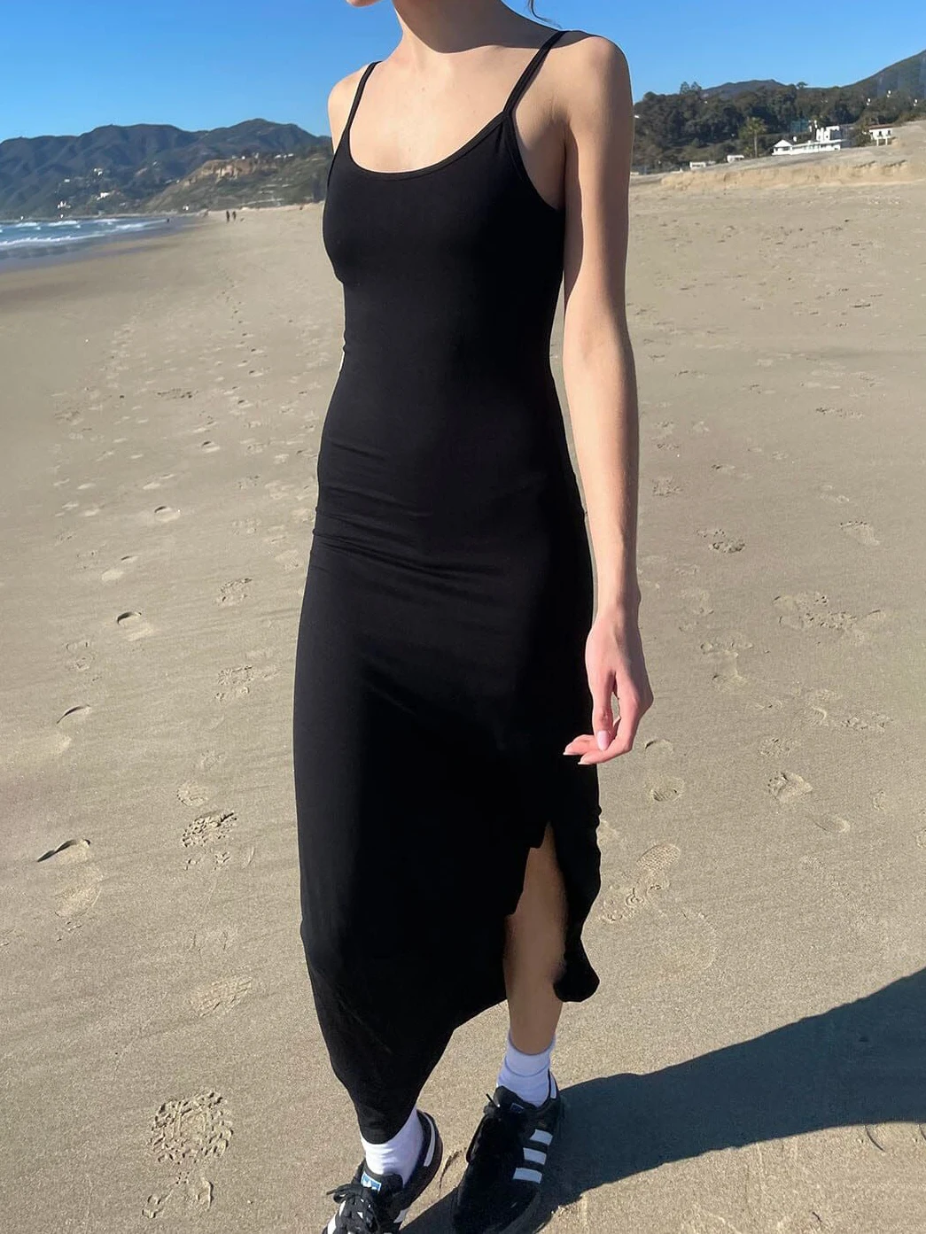 

Женское облегающее платье-макси без рукавов, черное облегающее длинное платье без бретелек с разрезом, повседневные Простые модные Универсальные платья