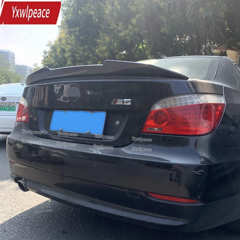 

For BMW 5 Series E60 M5 Spoiler 2004-2009 ABS Glossy Black/Carbon Fiber Look Rear Trunk Lip Spoiler Wing Car Accessories