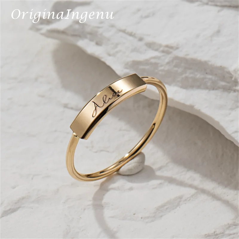 Personalized 4 Names Sunbird Ring in Gold - GetNameNecklace