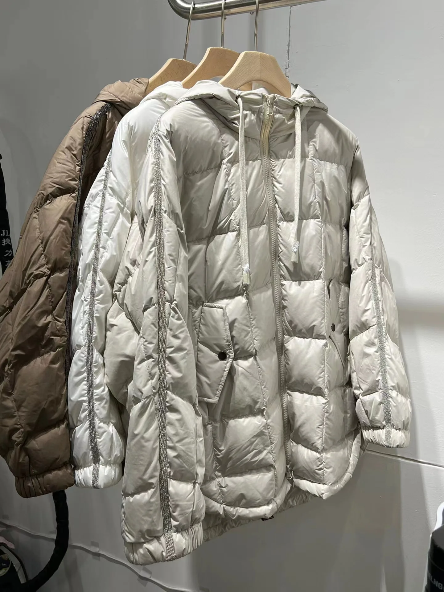 2022 Autumn Spring Luxury Casual Style Lightweight Wide Loose Down Coat