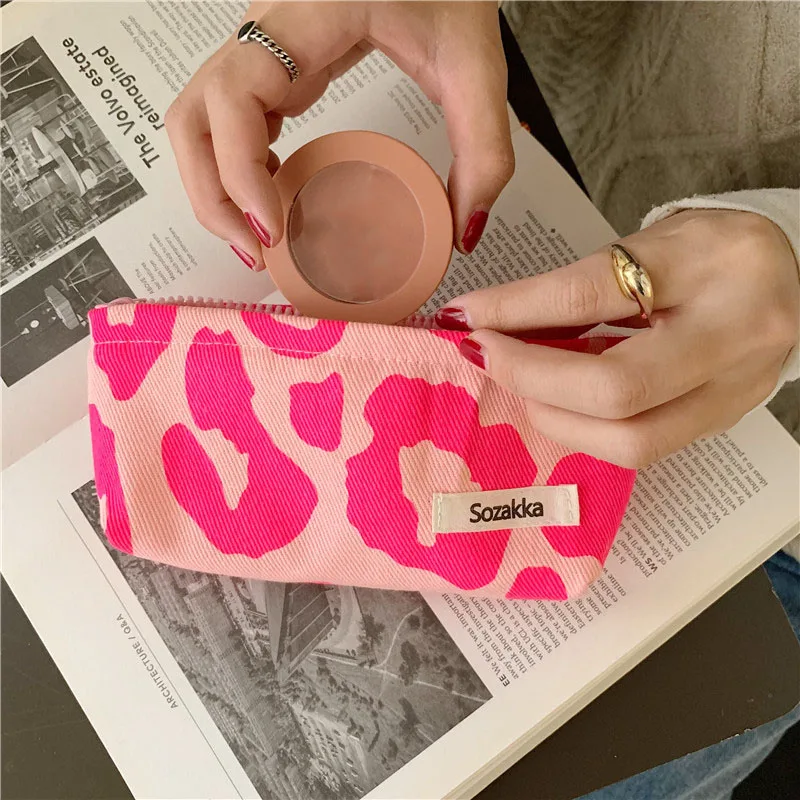 Art Design Cotton and Linen Cosmetic Bag Women New 2023 Small Lipstick Bag  Flower Embroidery Toiletry Bag Purses Makeup Bag Lady - AliExpress