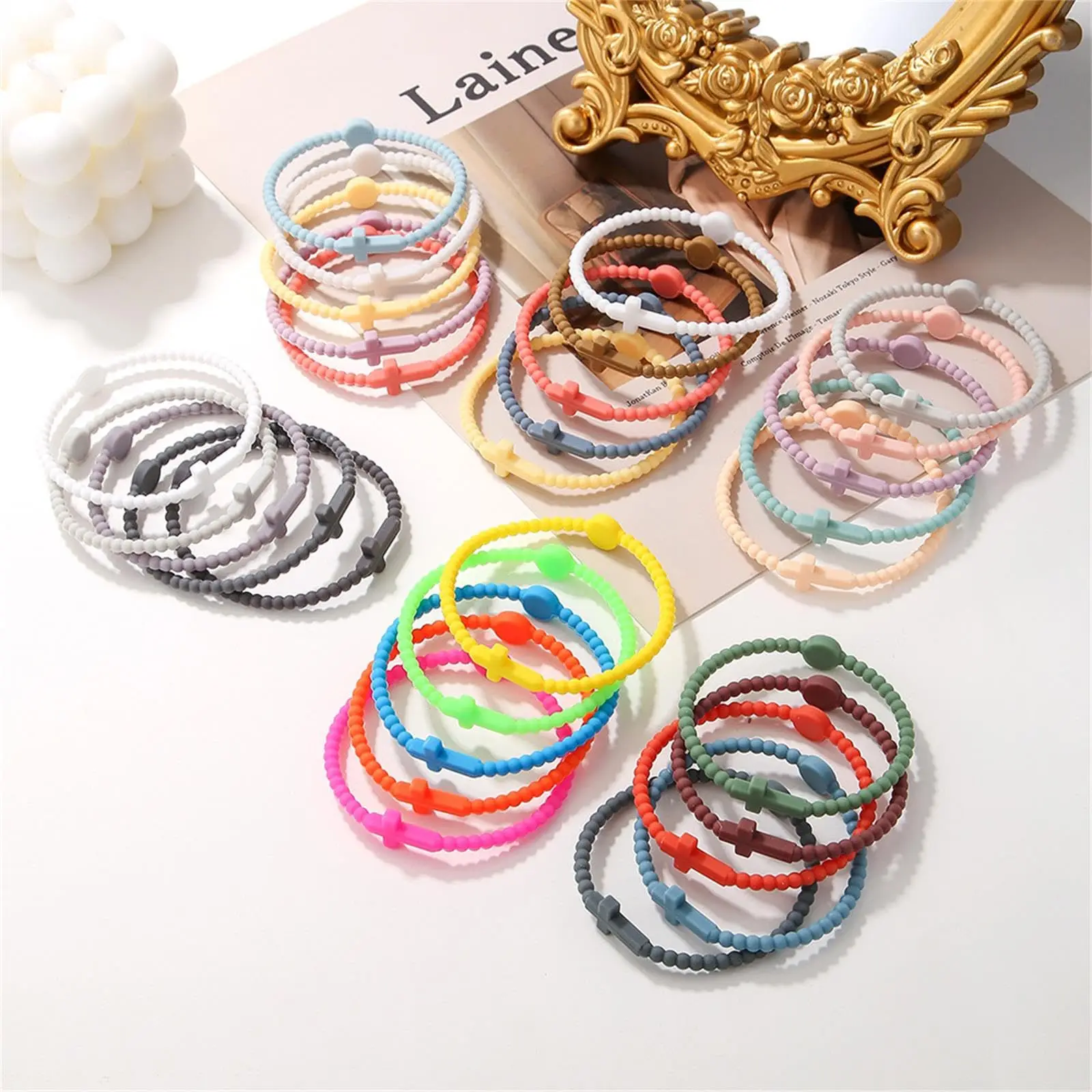 5 stücke Candy Farbe Jesus Armbänder Set für Frauen Männer Einfache Bunte Silikon Kreuz Dünne Armbänder Freundschaft Party Schmuck Geschenke