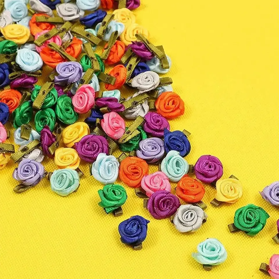 100pcs Artificial Fabric Flower Ribbon Rose Decorations