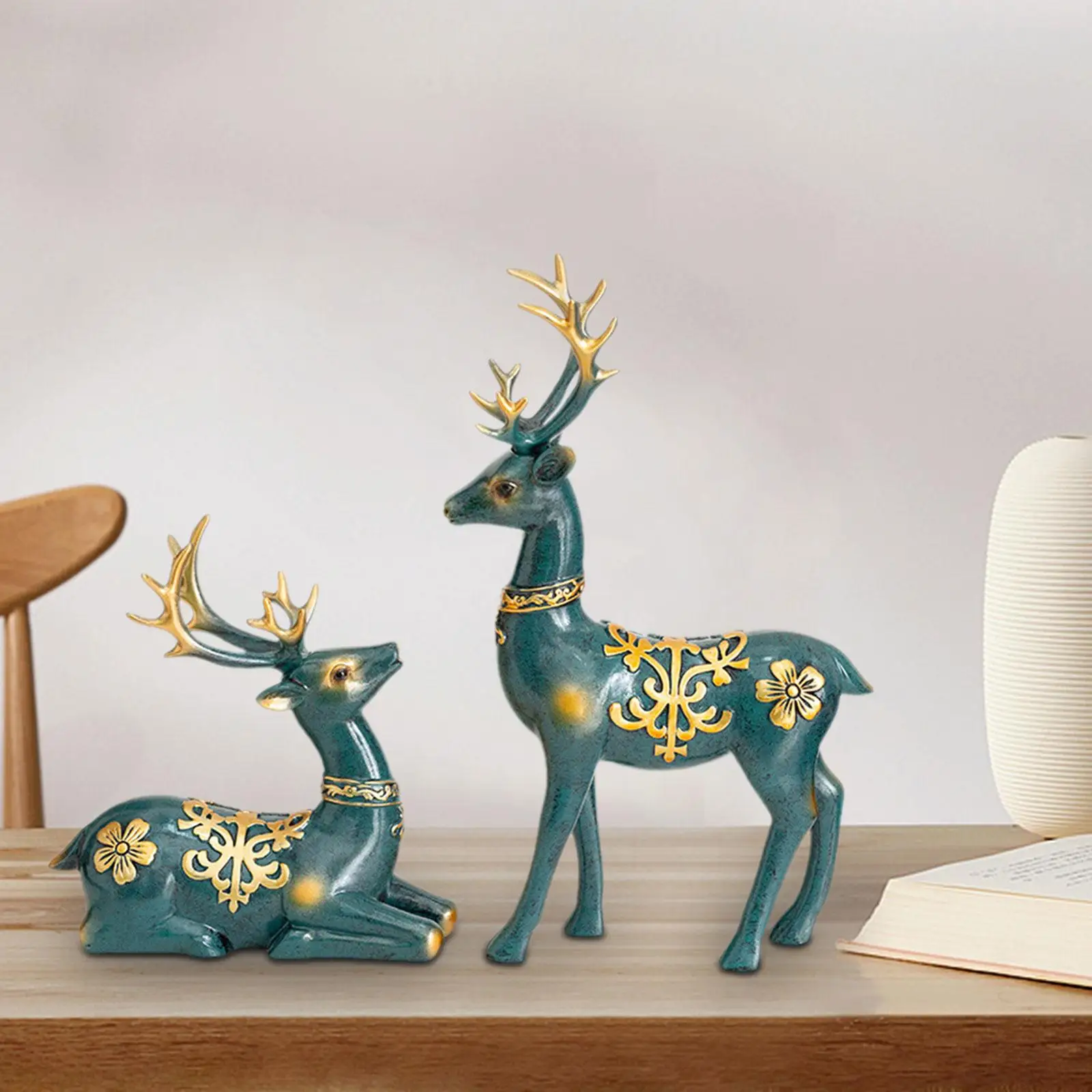 

2x Elk Resin Statue Reindeer Sculpture Ornament Decorative Collection Figurine Animal Figure for Cabinet Table Centerpiece