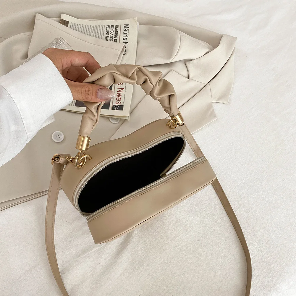 Women Heart Shape Clutch Purse Large Capacity Shoulder Bag Cute PU Fashion Crossbody Bag with Strap for Shopping Work Daily Use 3