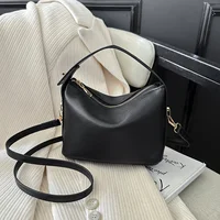 Sacs fourre-tout pour femmes, sac à main avec chaînes, sac à bandoulière de luxe en treillis diamanté pour femmes, sac de créateur 1