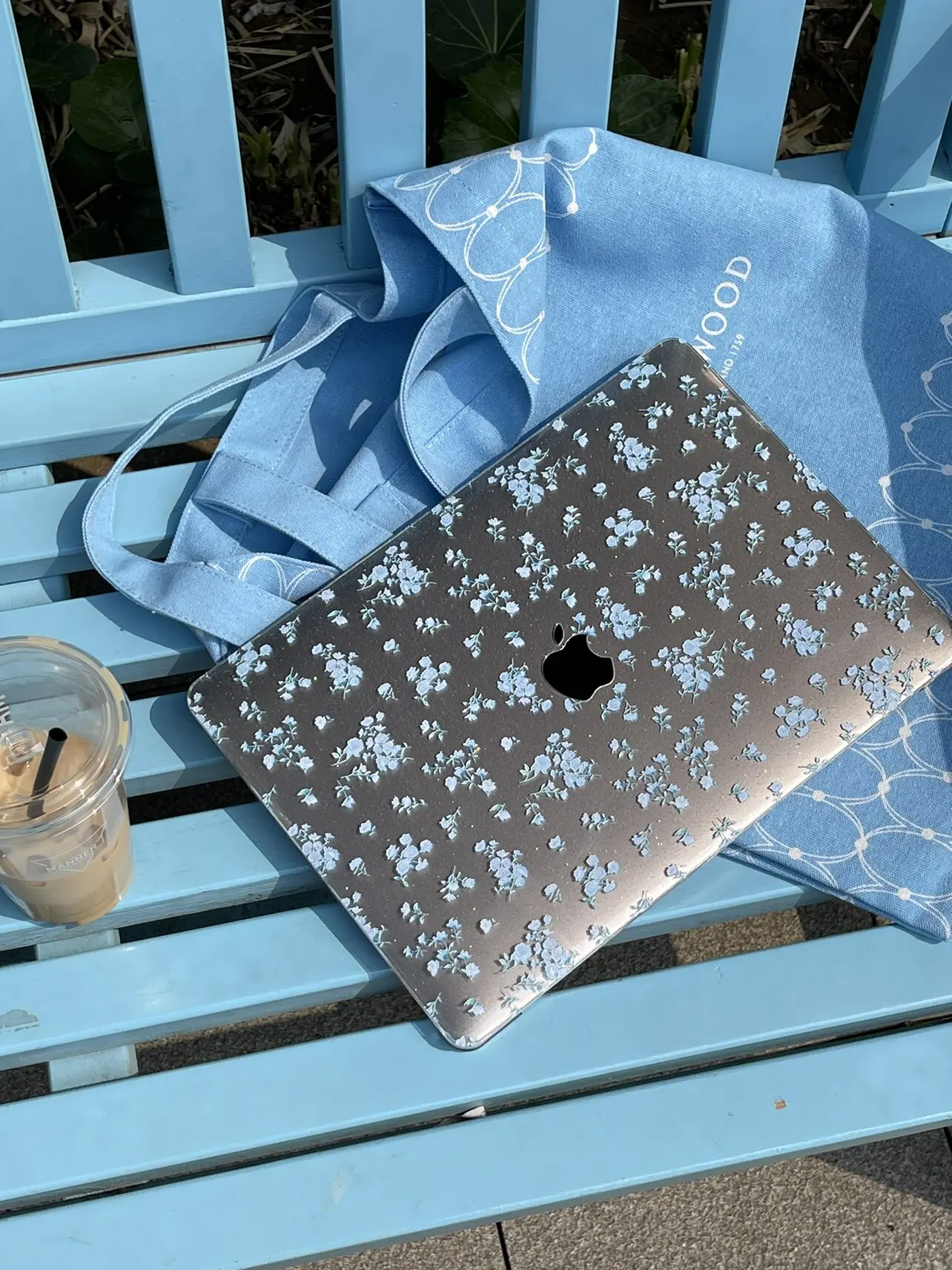 Blue Healing Gentle Flower Laptop Case - Elegant and Protective Cover with Touch Bar ID