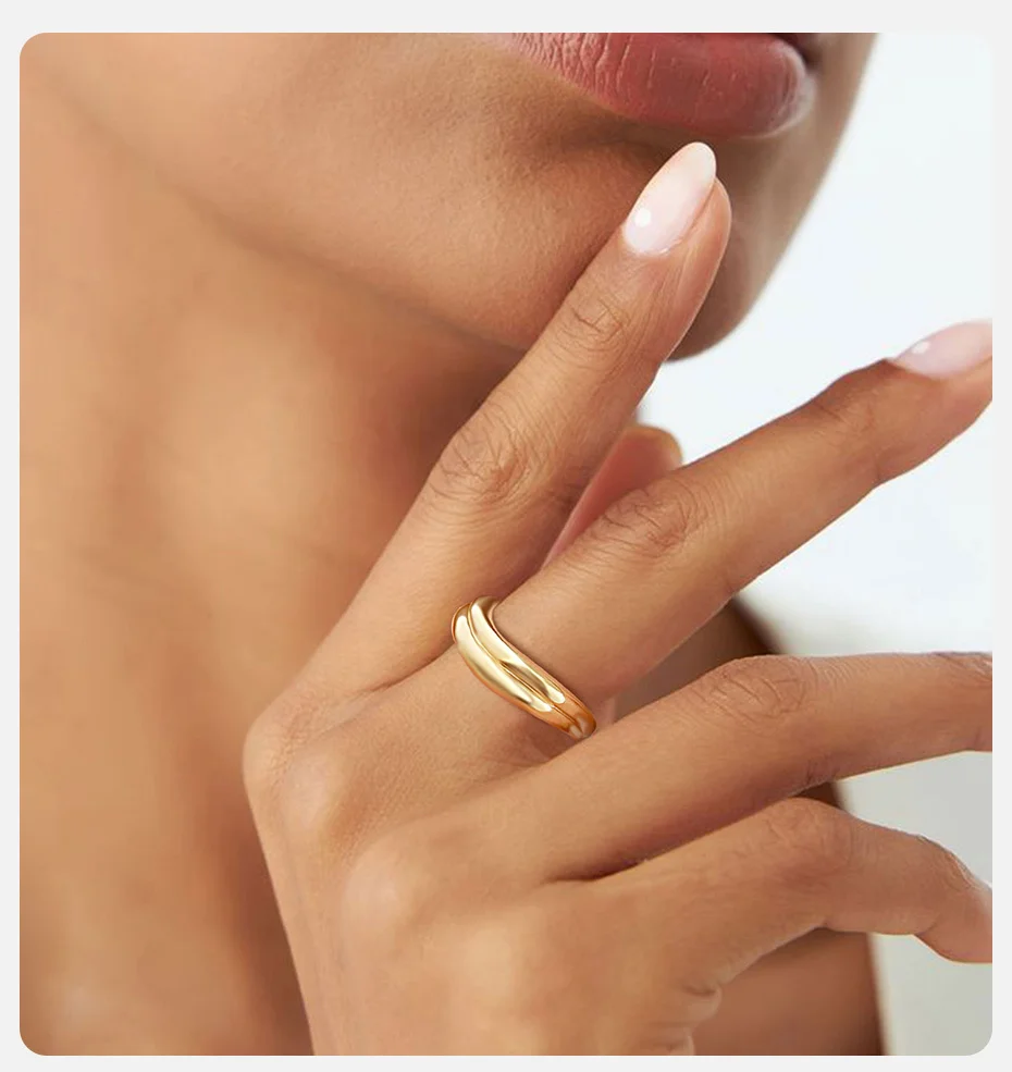 Vnox Hochglanzpolierter geometrischer Ring aus Edelstahl, wasserdicht vergoldet, minimalistische Wellenform, glatter Fingerschmuck, Hochzeit – Detail 3