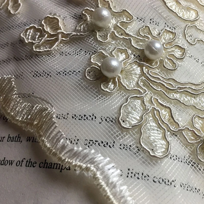 Рисунок 6 - Роскошные тюлевые занавески с вышивкой