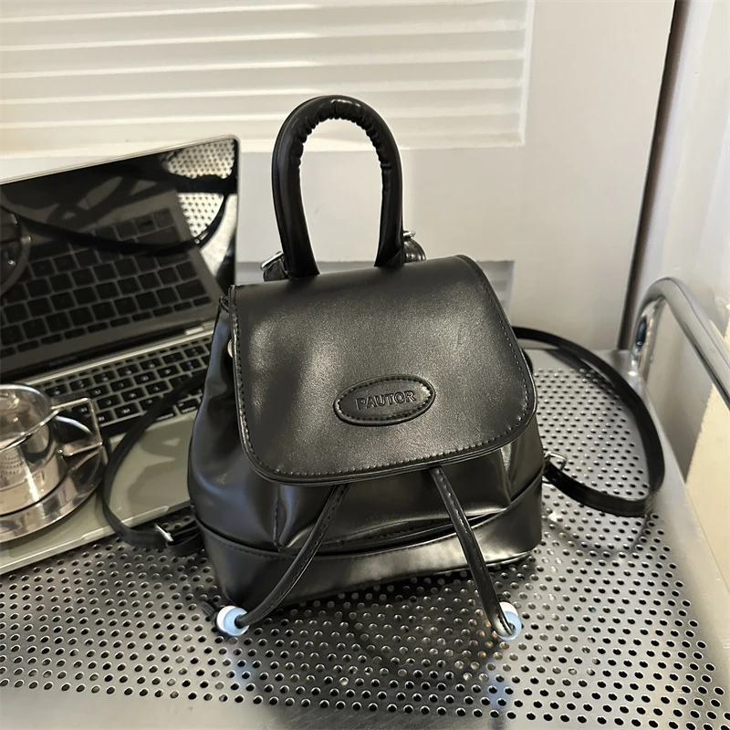 Black (no accessories)