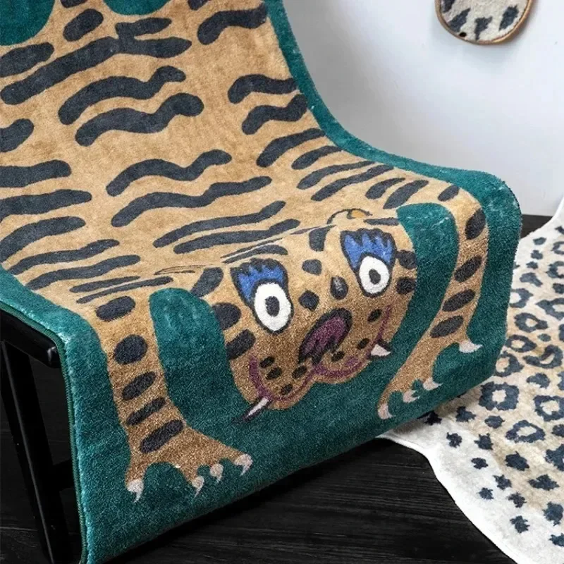 Tappeto da soggiorno Cartoon Leopard Decora Moda Camera da letto Peluche Tappetino Area per il tempo libero Tavolino Tappeto morbido in pelle Kofta - immagine 4