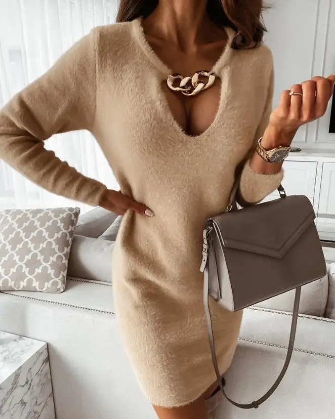 

2024 Spring/summer New Fluffy Sweater Chain V-Neck Decorative Long Sleeve Casual Sweater Dress Women's Sweater Dress