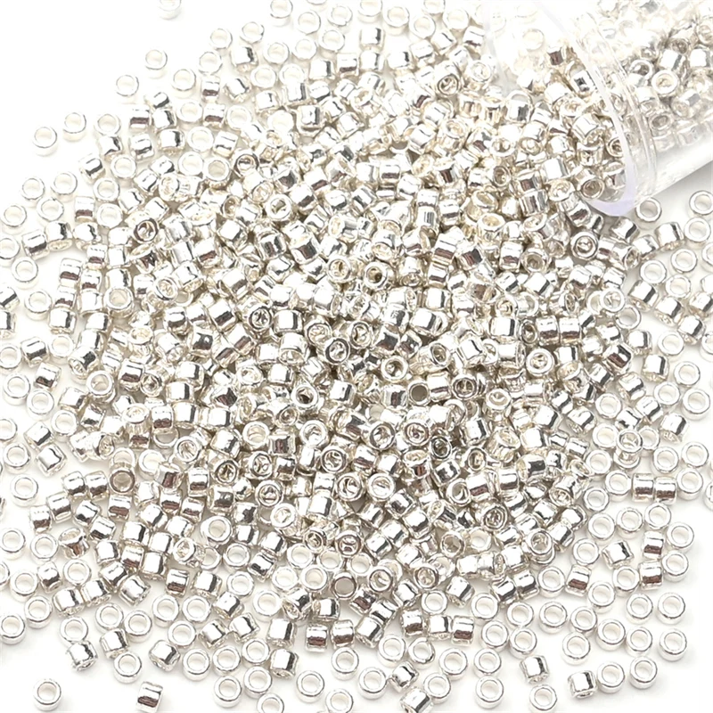 Elegant Metallic Seed Beads in Golden & Silver Tones - 1200pcs