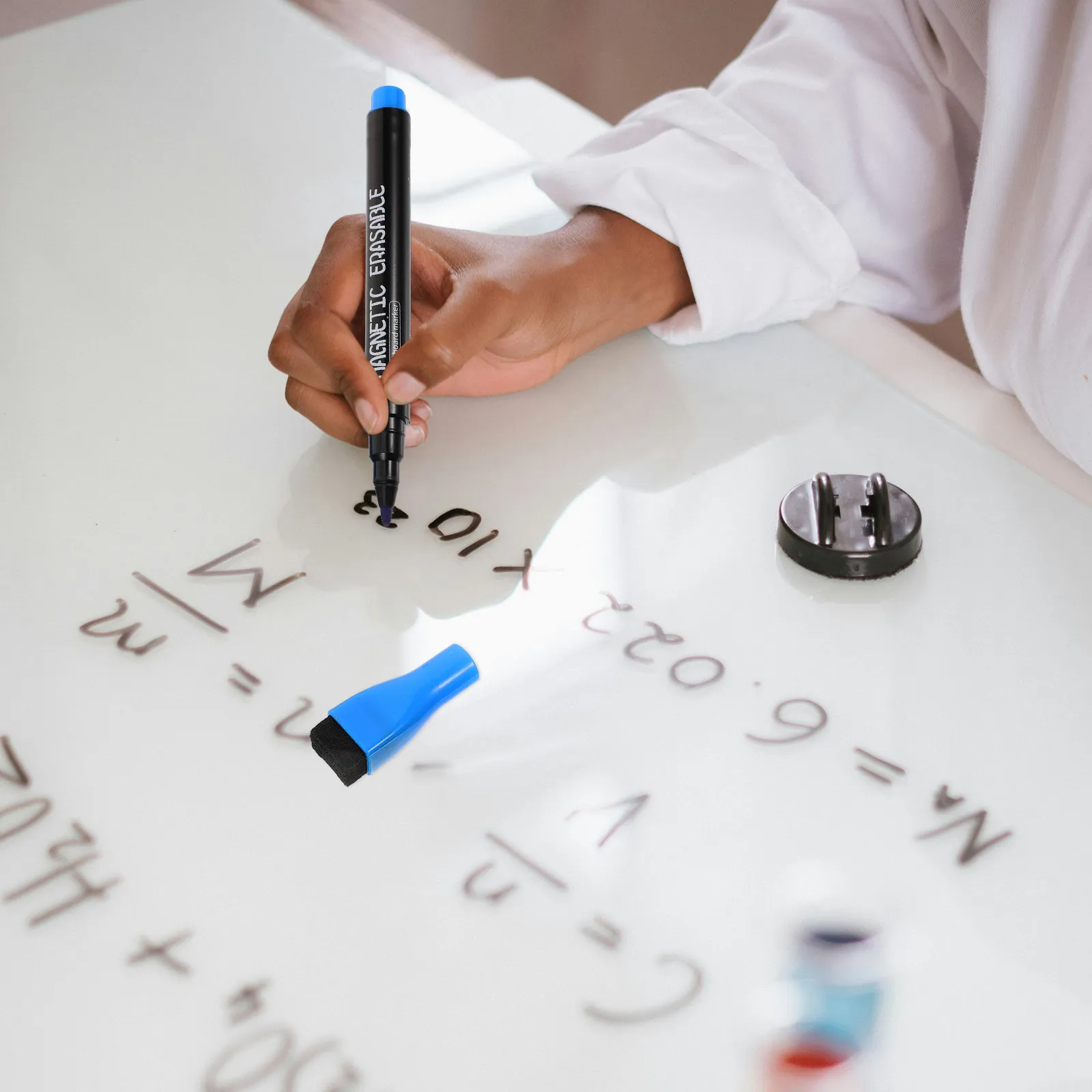 1세트의 자기 화이트보드 마커 다채로운 건식 지우개 펜 빠른 건조 잉크 부드러운 필기 홈 교실 사무실