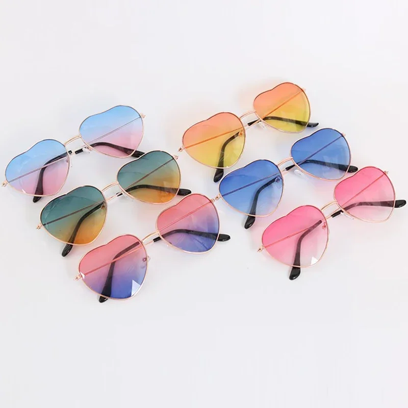 Vintage Love Heart Shaped Sunglasses Metal Frame Women and Girls Sweet Sun Glasses Fashion Gradient Color Lenses Eyewear