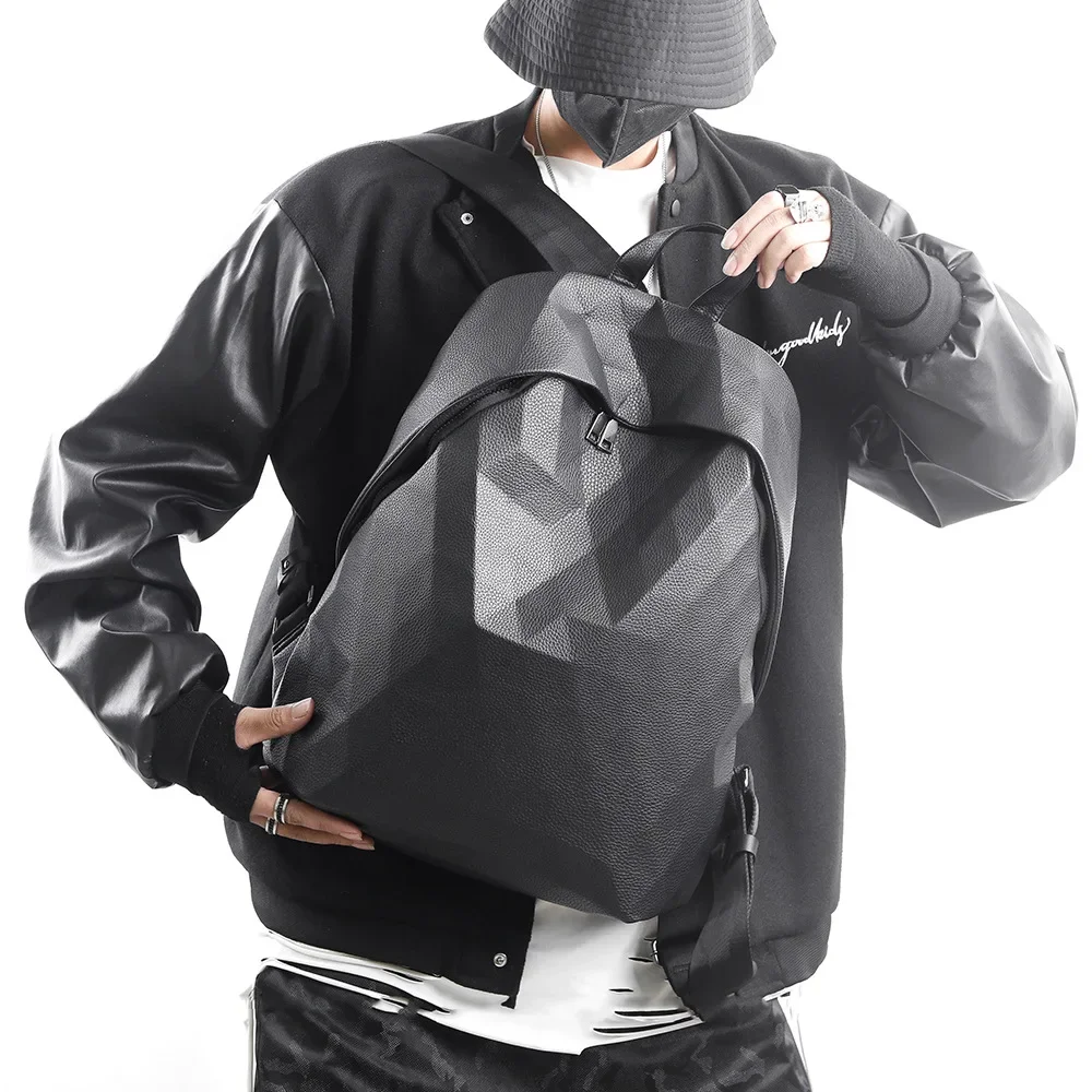 Stylish Geometric Pattern Backpack for Travel and Leisure