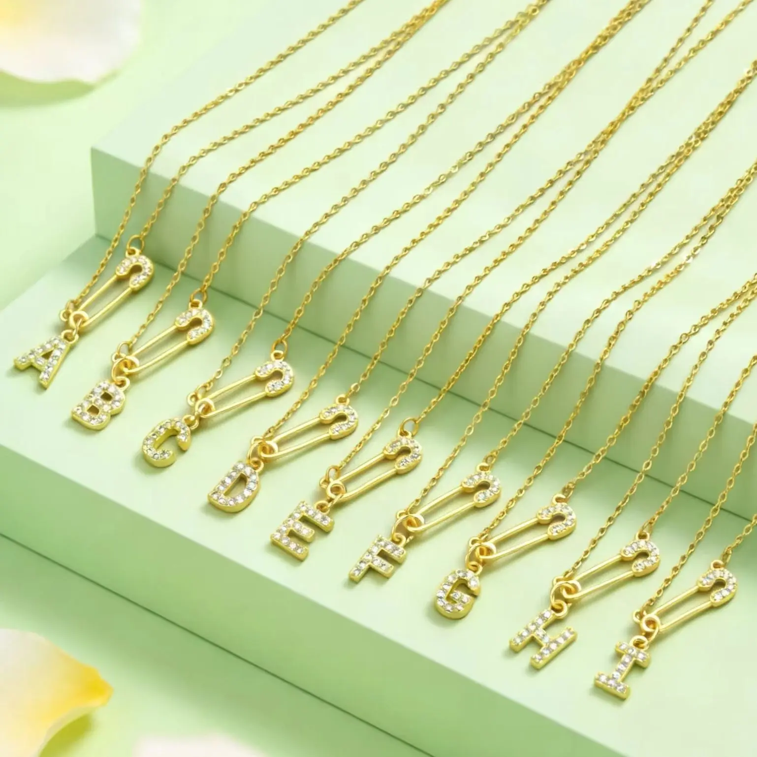 Hanger met 26 letters A-Z, paperclipketting, alfabetketting met zirkonia voor dames, verfijnde feestelijke sieraden_voghion.com