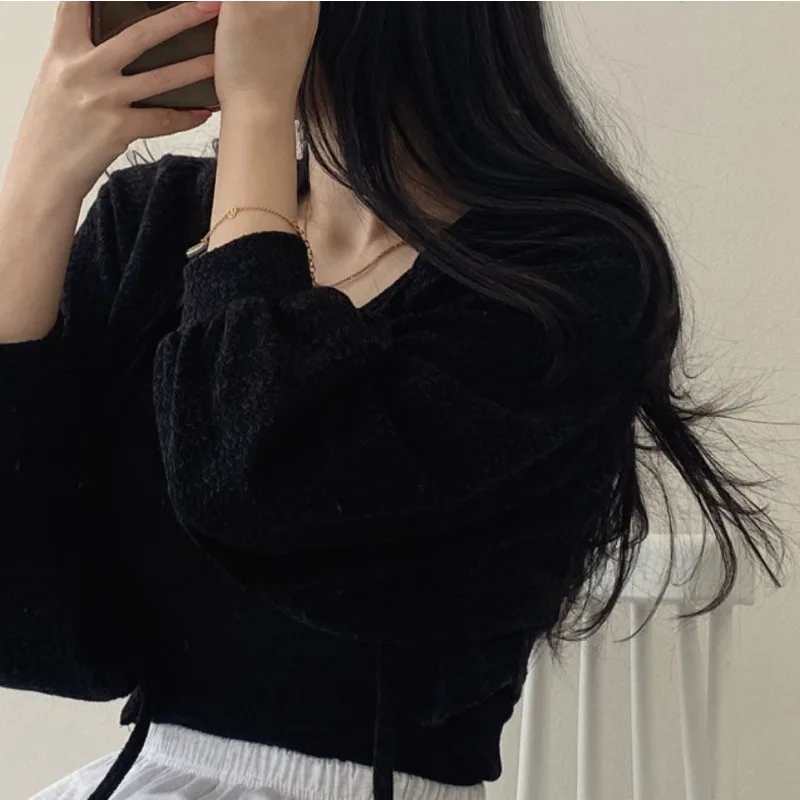 Deeptown 레이스업 화이트 가디건, V넥 니트웨어, 랜턴 슬리브, 여성 스웨터, 한국 패션, 용수철 니트, 오버사이즈 착용,동대문 고퀄,인 리뷰 많은 옷.