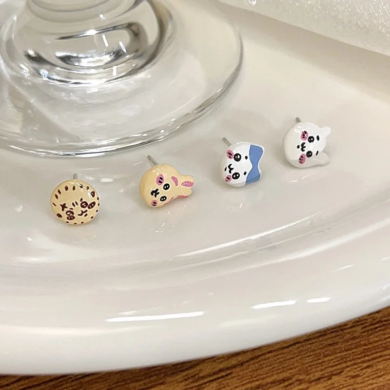 

Hot Anime Chiikawa Earrings Girl Sweet Cute Cartoon Hachiware Usagi Fashion Design Personality Earrings for Women Jewelry Gift
