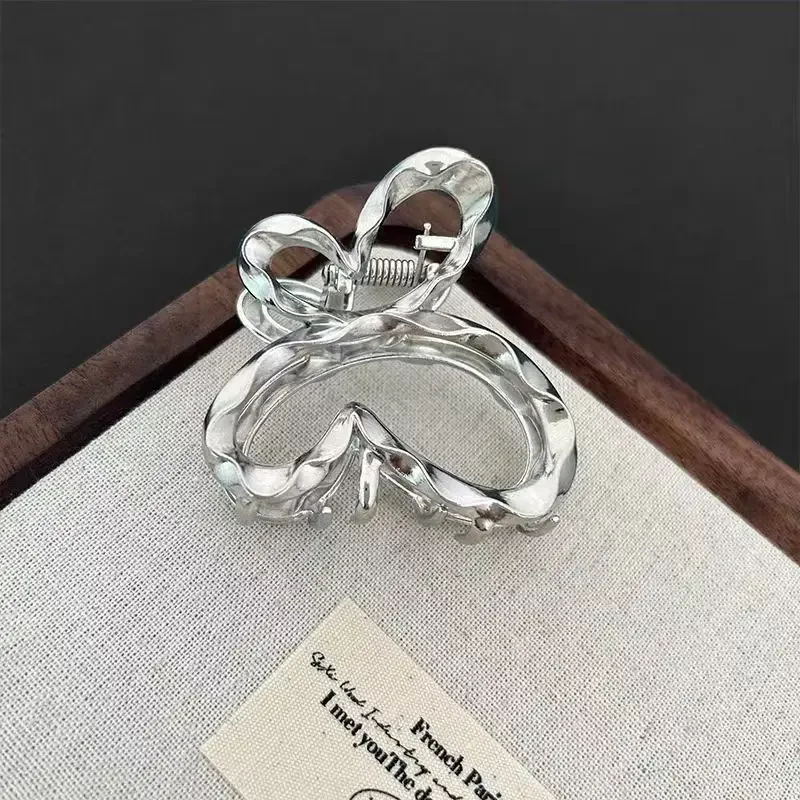 Irregular Metal Butterfly Alloy Hair Clip Women's Quirky Design Back of Head Bun Clip Shark Clamp Hair Accessories