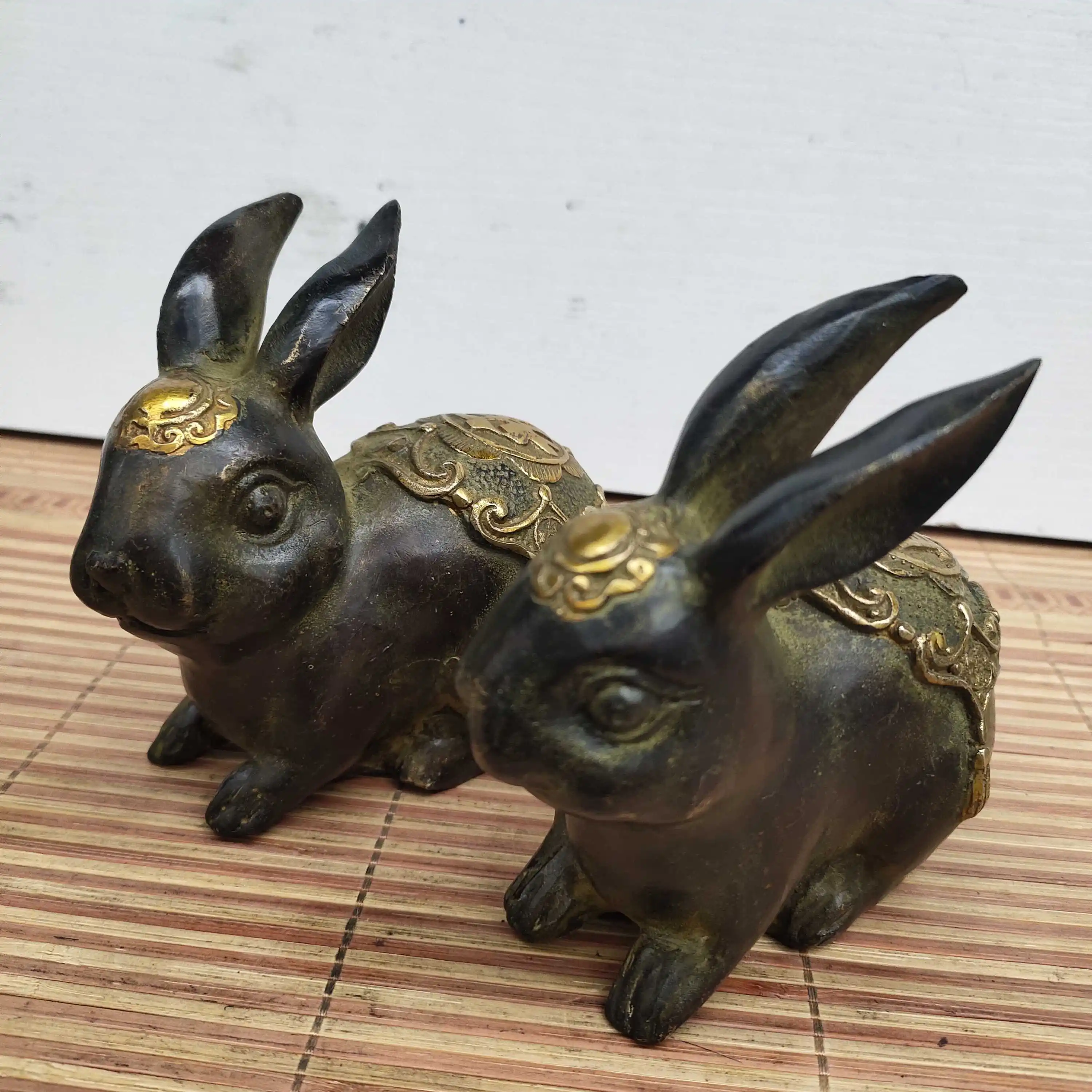 

Antique bronze collection, pure copper, fortune rabbit, a pair of zodiac rabbits, ruyi rabbits