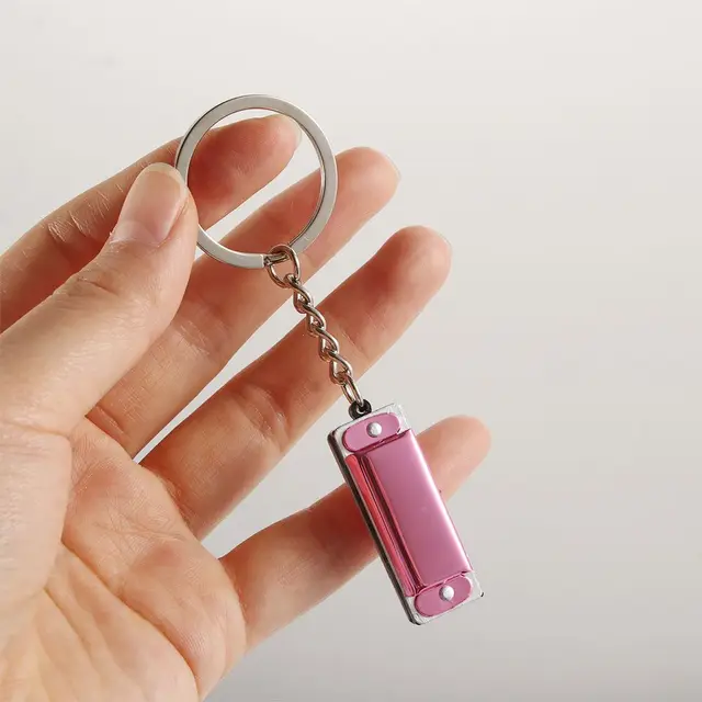 미니 악기 모양 하모니카 키 체인: 키를 스타일리시하고 소리를 더하는 귀여운 액세서리