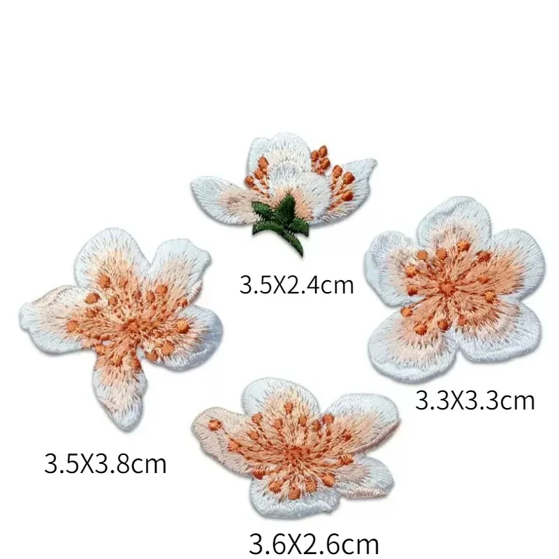 1 Set of Small Peach Blossom Embroidery Sewing Patch DIY Clothes Bag Hat Badge Sewing Decorative Accessories