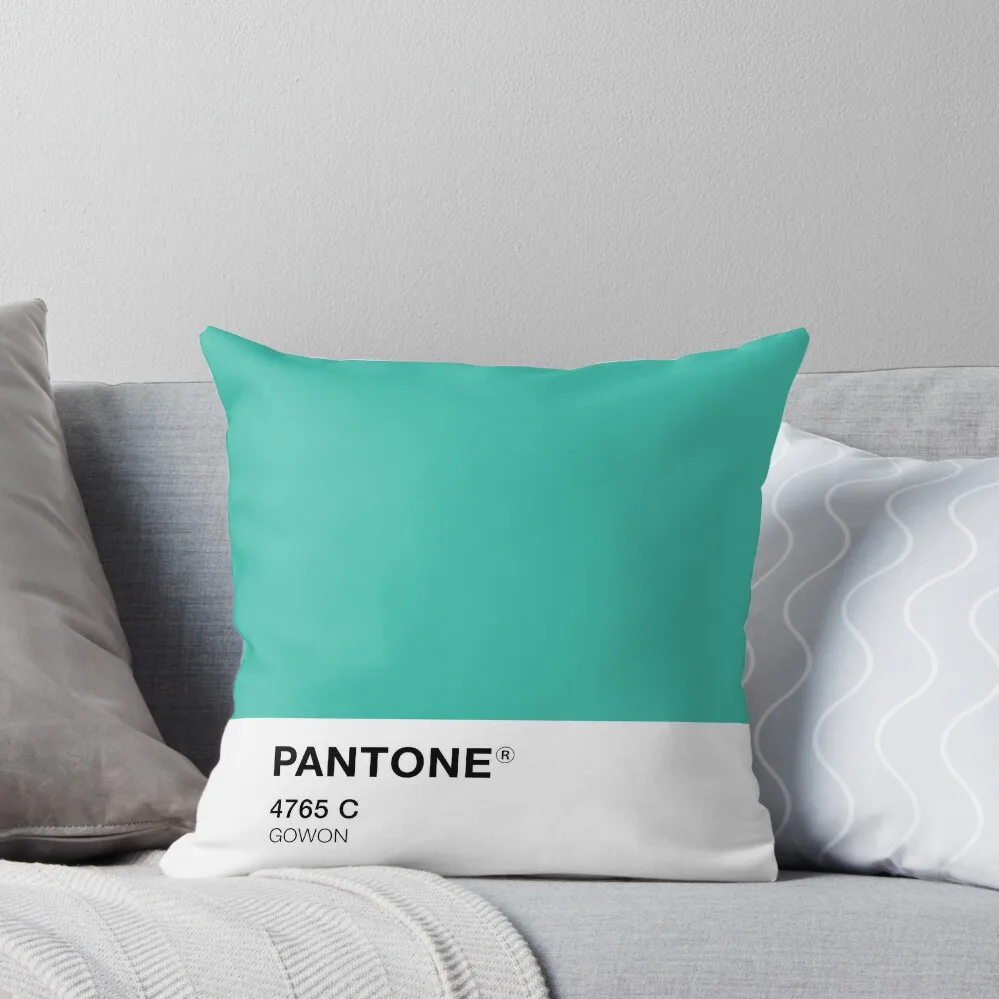 Loona Gowon Pantone Color Throw Pillow Cuscini Decorativi Articoli Per La Casa