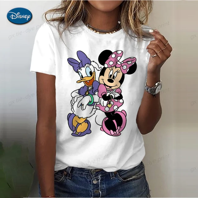 디즈니 마법에 흠뻑 취하세요: 수채화 프린트의 미키 마우스 티셔츠