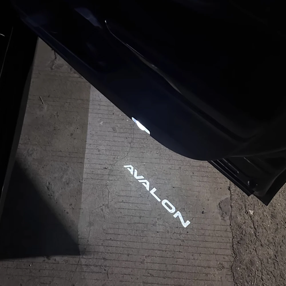 2 Stück AVALON Türbeleuchtung AVALON Geister-Schattenlicht Tür-Höflichkeitslicht Passend für Toyota AVALON Auto-Styling LED Pfützen-Atmosphärenlampe