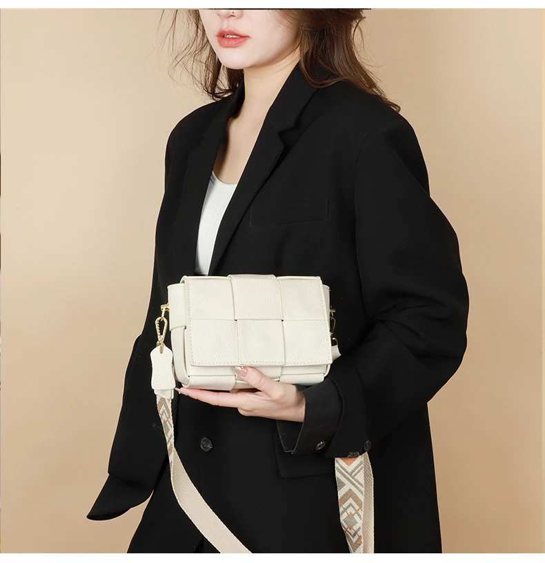 100% Cowhide Women's Shoulder Bags Genuine Leather Woven Crossbody Bags Wide Straps Messenger Bags Fashion Designer Brands Totes
