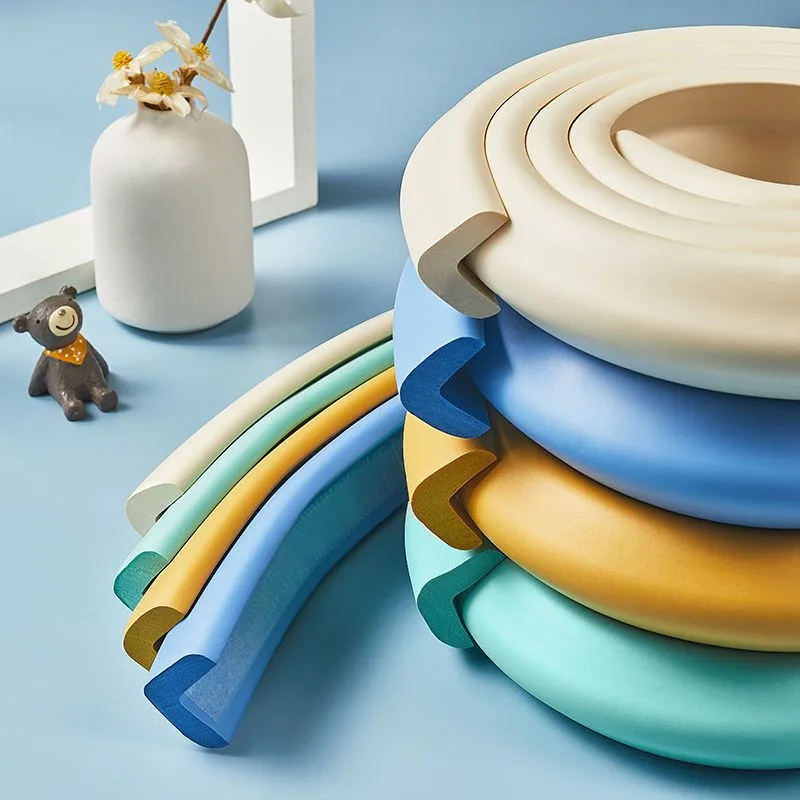 Furniture edges and corners Children's anti-collision protective strips Household protective foam strips for table corners