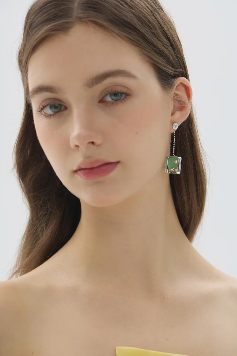 Silver Square Shaped inlaid with Glass and Pearl Creative Cat