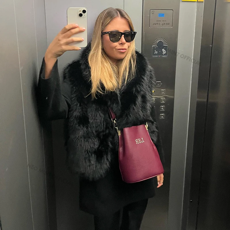 Faux Fur Vest Women Winter Warm Fake Fox Fur Sleeveless Jacket Coats Chic Fluffy Waistcoat Autumn Outerwear Gilets