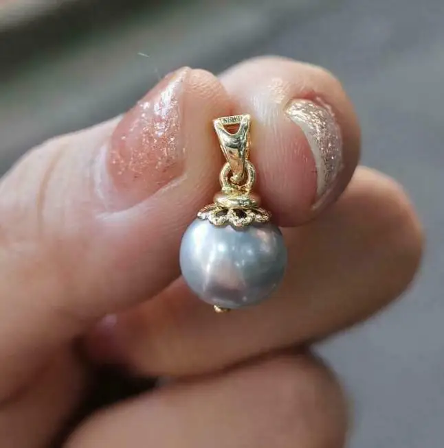 

Excellent 10-9mm AAAA Silver Round Gray South Sea Pearl Pendant