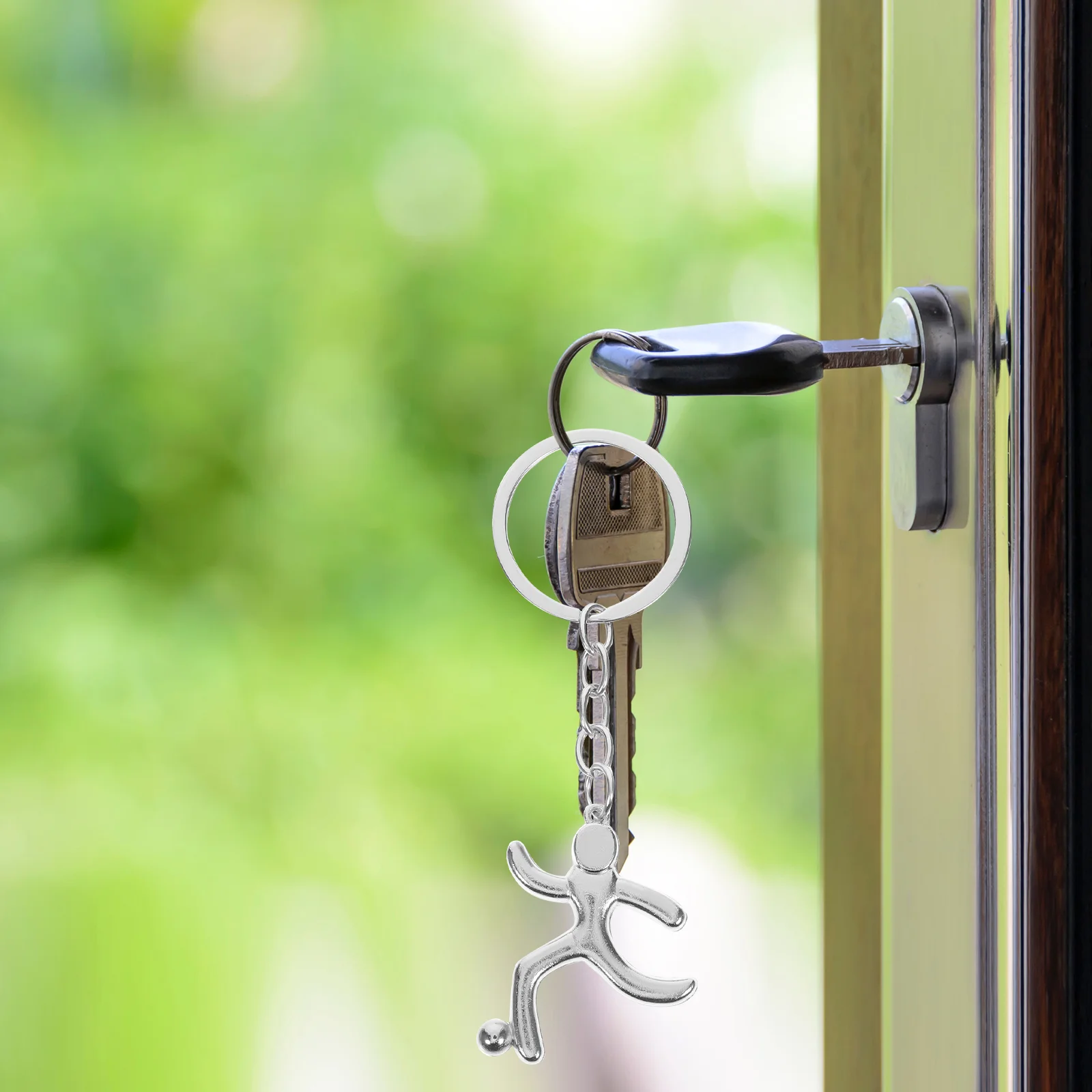 Рисунок 3 - Брелок для ключей с изображением футбольного мяча