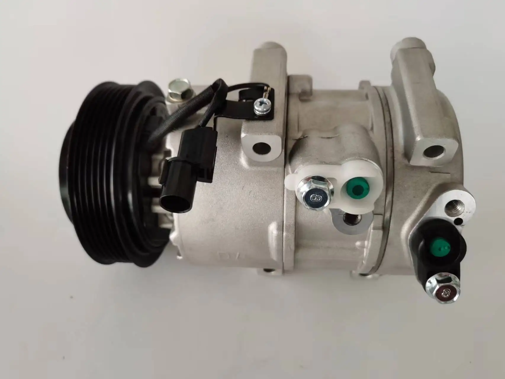 

DV16 for Kia Sorento II/ ac compressor 97701-2P360 977012P360 97701-2P310 977012P310 P30013-3120 P300133120