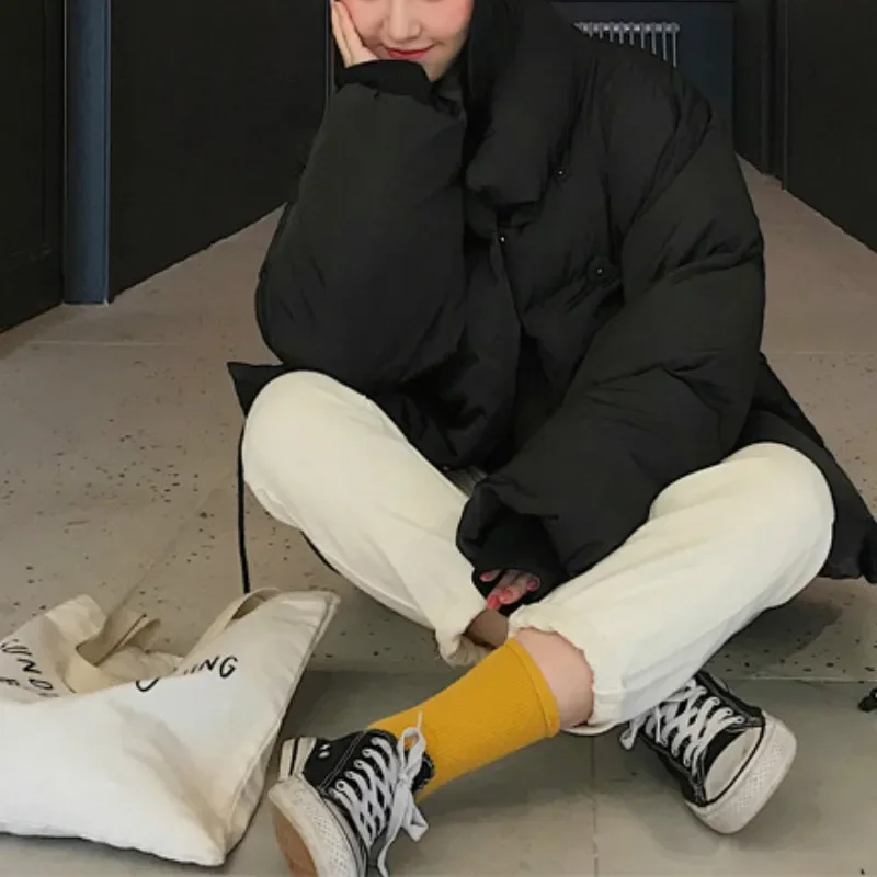 Рисунок 3 - Женская зимняя однотонная куртка с воротником