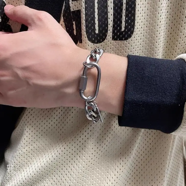 トレンディなヨーロッパのステンレス鋼キューバチェーンブレスレット 
