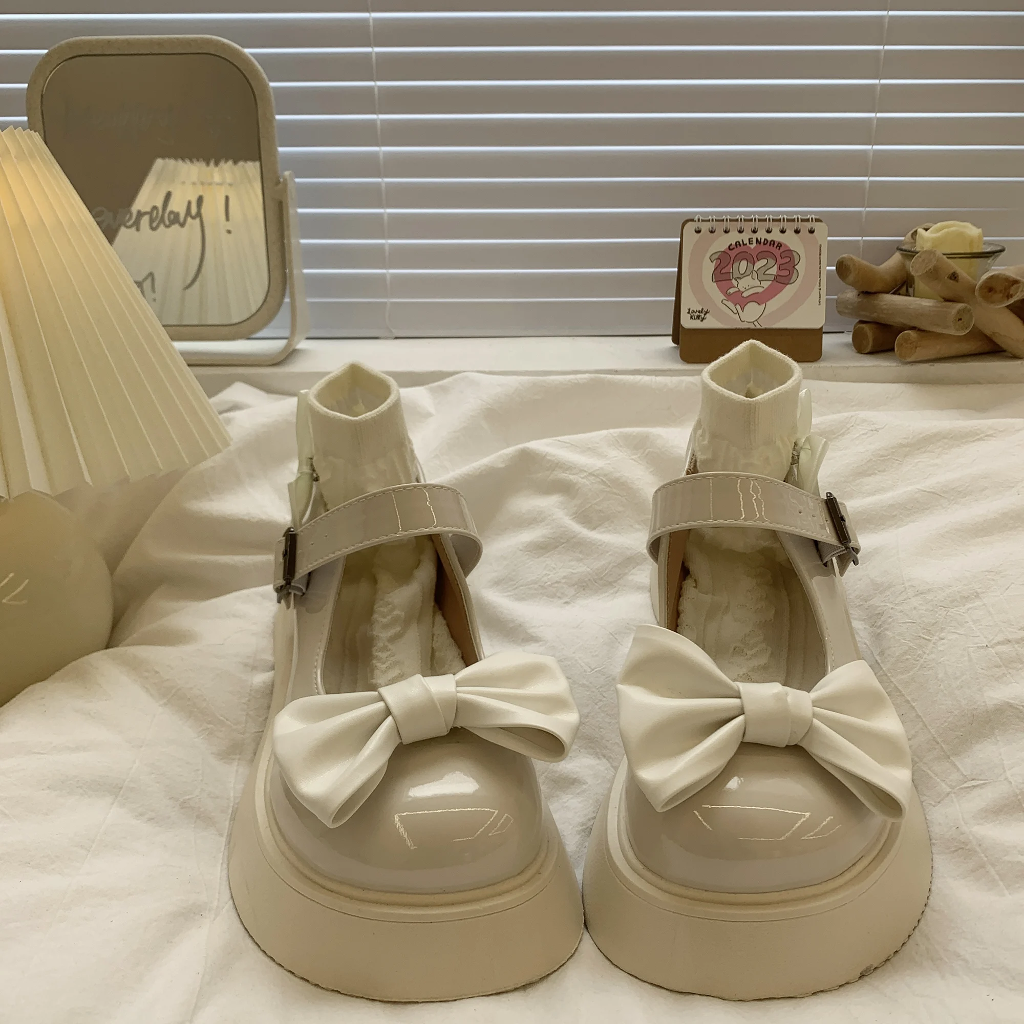 

Shoes Woman 2023 Oxfords White Sneakers Female Footwear Bow-Knot British Style Clogs Platform New Summer Leather Dress Butterfly