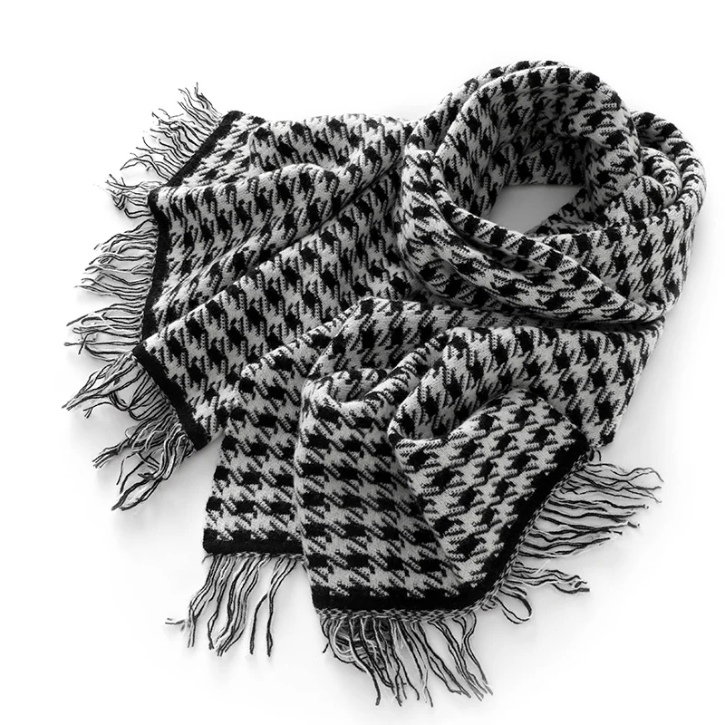 

Autumn and Winter New Classic Checker Thickened Warmth Scarf Pure Cashmere Black and White Versatile Shawl Scarf Trend