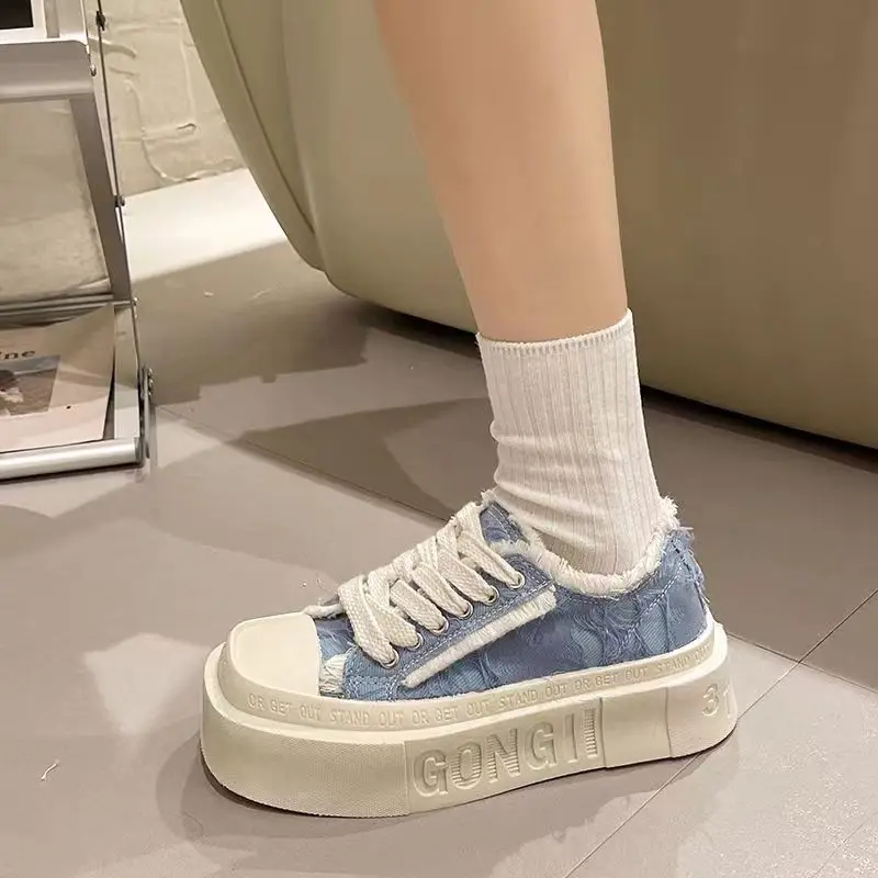 2023 New Women's Shoes Fashion Women's Sneakers Women Platform Canvas Shoes Skateboarding Women Lace-Up Classic Ladies Shoes