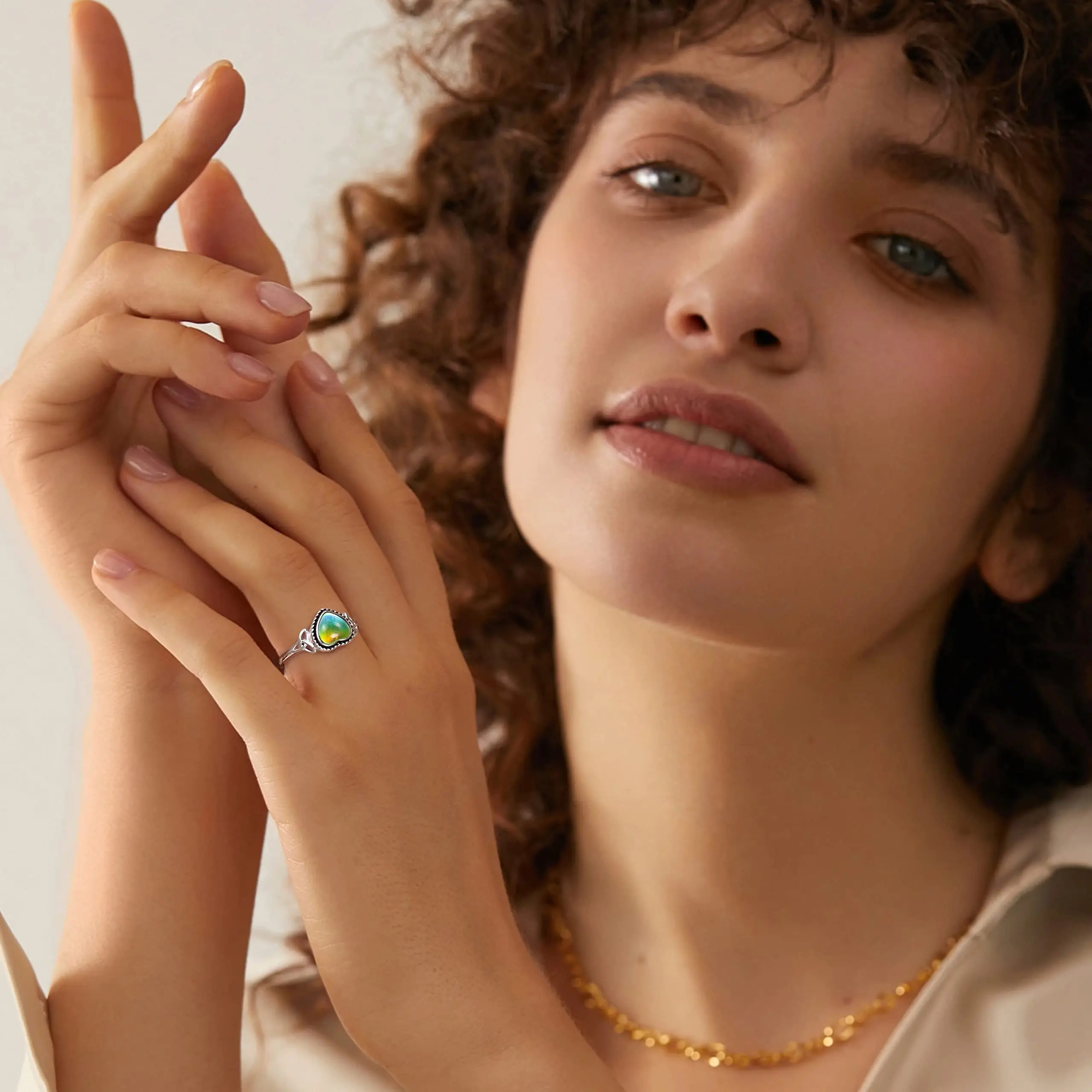 Fansilver Moonstone Ring S925 Sterling Silver for Women Heart Oval Control Color Change Moon Stone Ring Elegant Vintage Jewelry silver ring,silver rings,silver heart ring