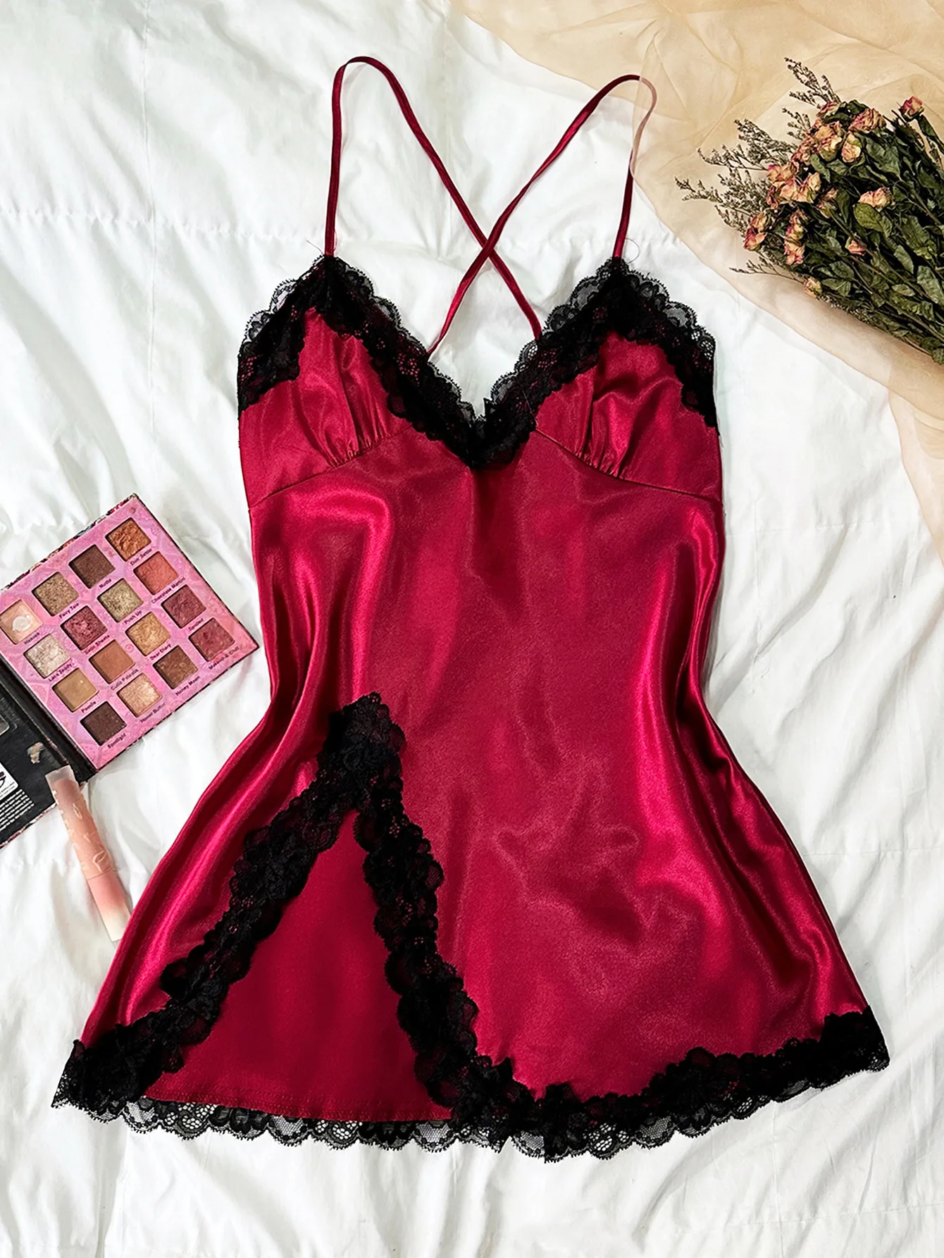 بيجامة نسائية مثيرة بحمالات من الدانتيل فستان نوم...