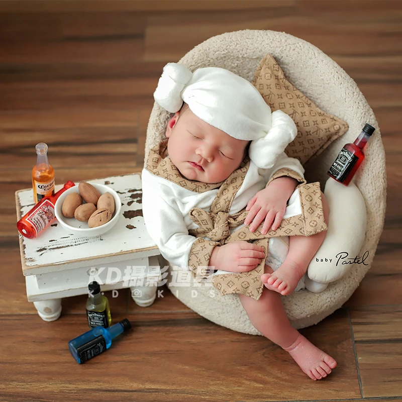 Newborn Photography Props for Baby Girls Noblewoman Bathrobe with Pillow Theme Set Fotografia Studio Shooting Photo Props