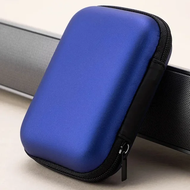 여행 필수품을 안전하고 정리된 상태로 유지하는 지퍼 캐리 하드 케이스