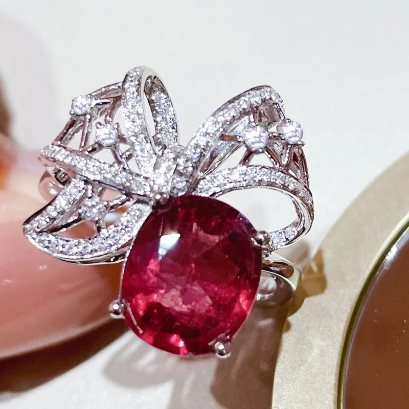 Exquisite Shiny Red Zircon Bow Ring - Elegant Fashion Jewelry
